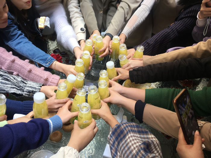 女神節(jié)快樂(lè)|有鮮花，有陽(yáng)光，有愛(ài)的薩瑪瑞事業(yè)